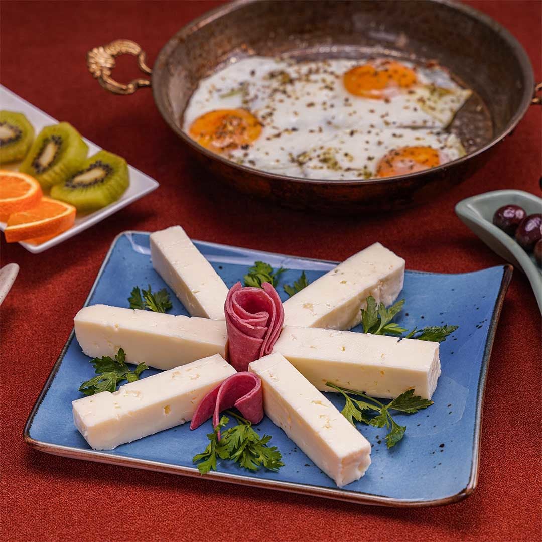 Tam Yağlı Sezon Üçlü Karışım Peynir 700 Gr (İnek - Koyun - Keçi ) Çanakkale — ürün görseli