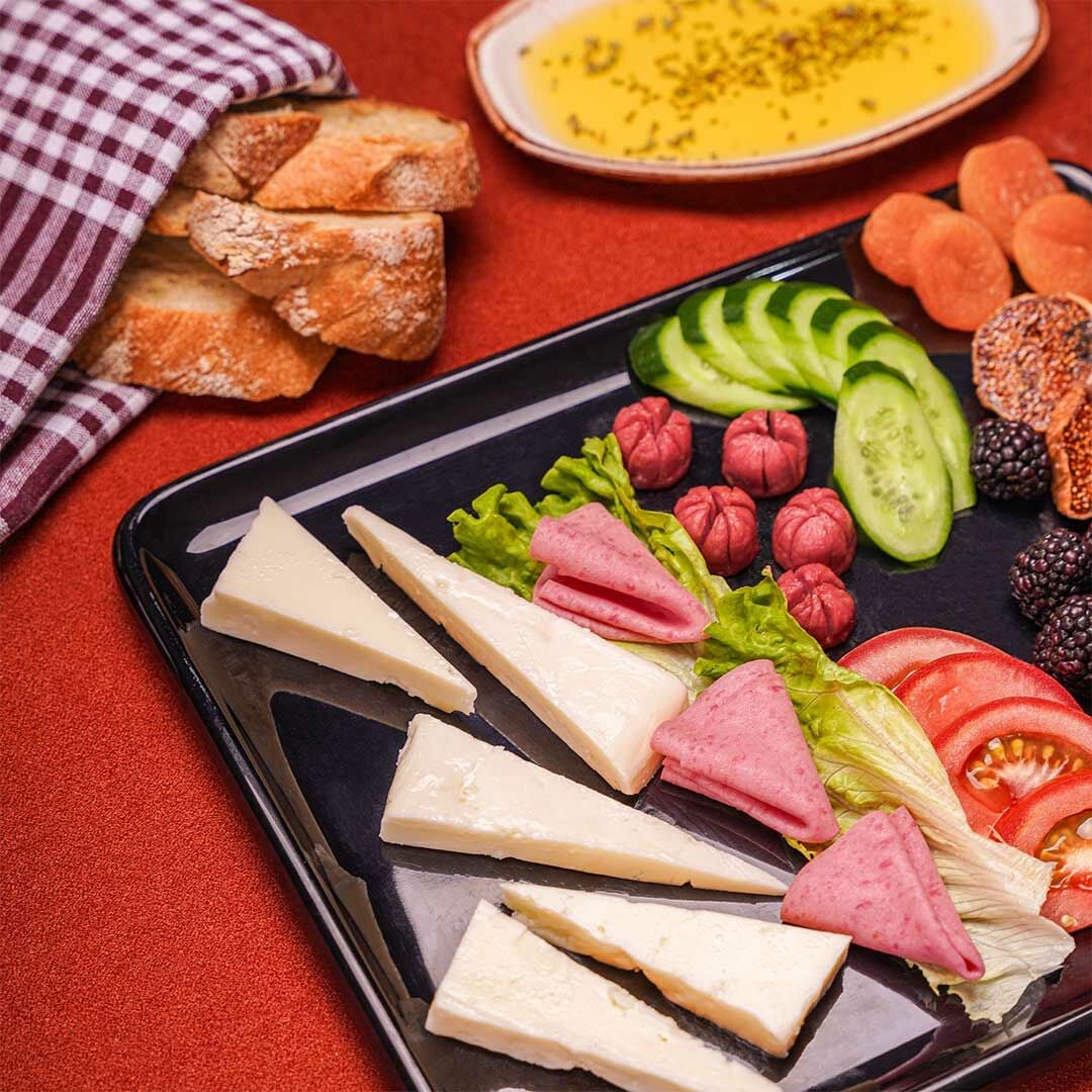 Tam Yağlı Sezon Üçlü Karışım Peynir 700 GR (İnek-Keçi-Koyun) Çanakkale — ürün görseli