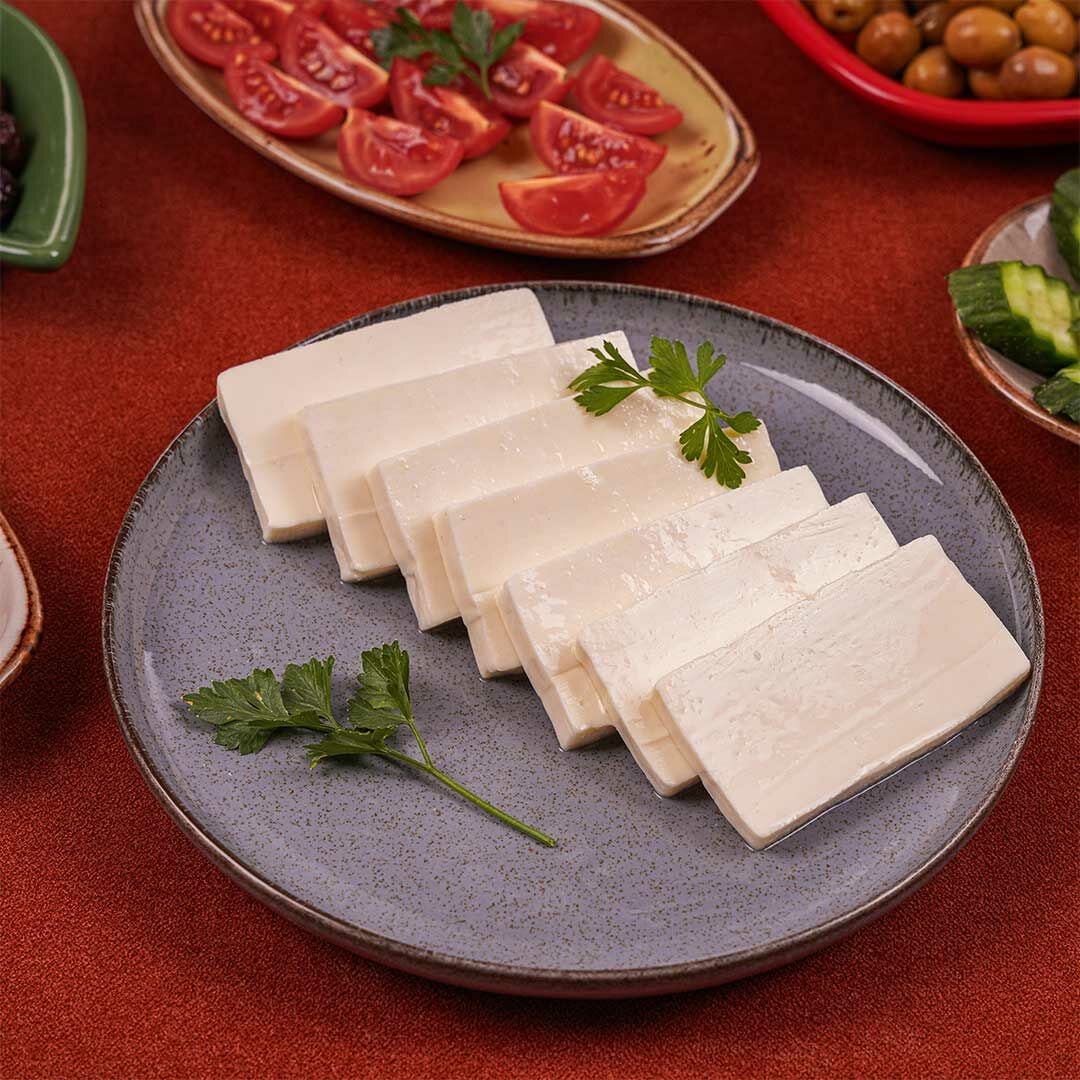 Ayvacık Taze Dilim Peynir (Az Tuzlu ) 600 Gr — yakın çekim